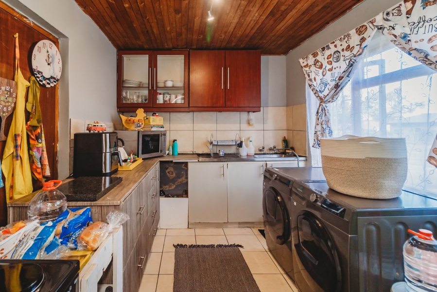 5 Bedroom Property for Sale in Blanco Western Cape